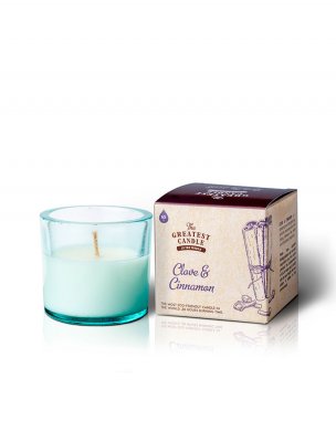 The Greatest Candle in the World tillverkar doftljus av återvunnen vegetabilisk spillolja i handgjorda, återvunna glas. Det ekol